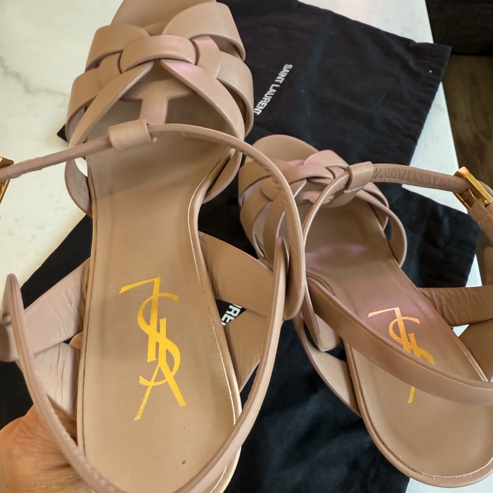 Yves Saint Laurent Tribute Heels - Picture 5 of 8